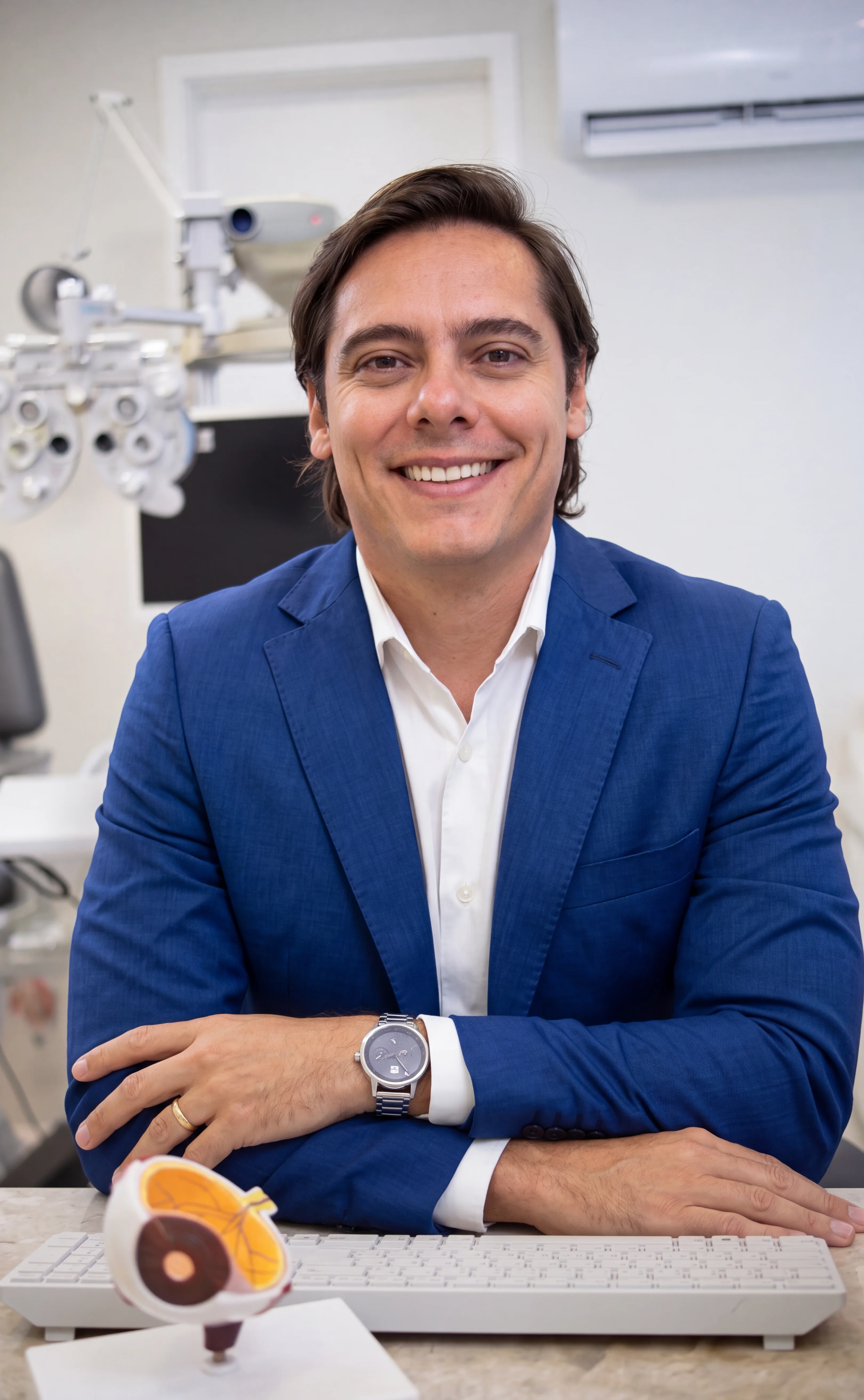 Dr. Fernando Diogenes – Oftalmologista Eye Place
